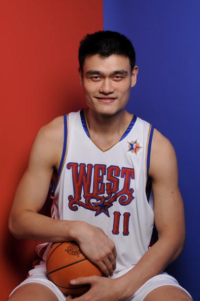 姚明入选NBA名人堂，成为中国篮球的活教材